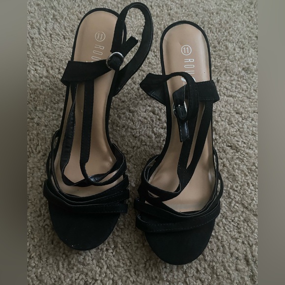 ROGUE - BLACK HEELS - Picture 1 of 6